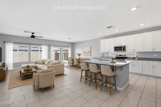 Building Photo - 1692 W Aztec Dr