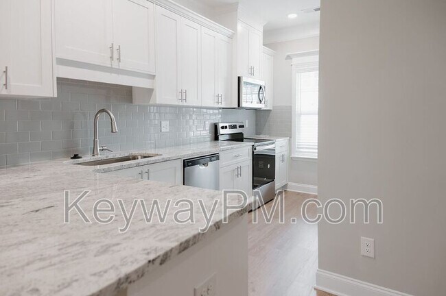 Building Photo - 4512 Chestnut Trl