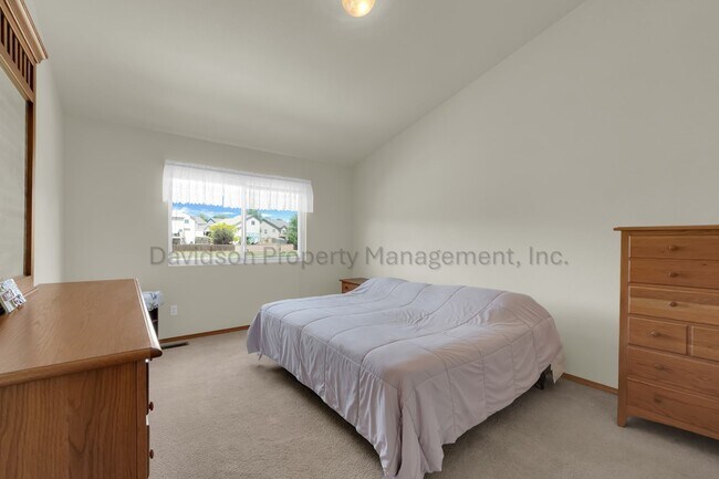 Building Photo - 4960 Dry Stone Dr
