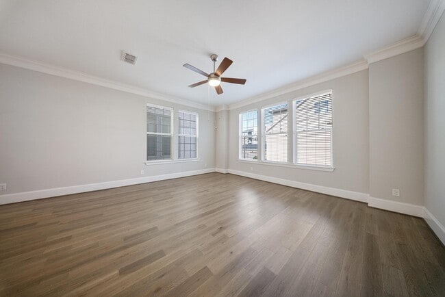 Building Photo - 6755 Highclere Manor Ln