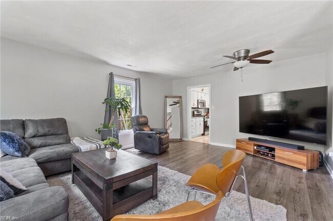 Building Photo - 1805 Monet Ct