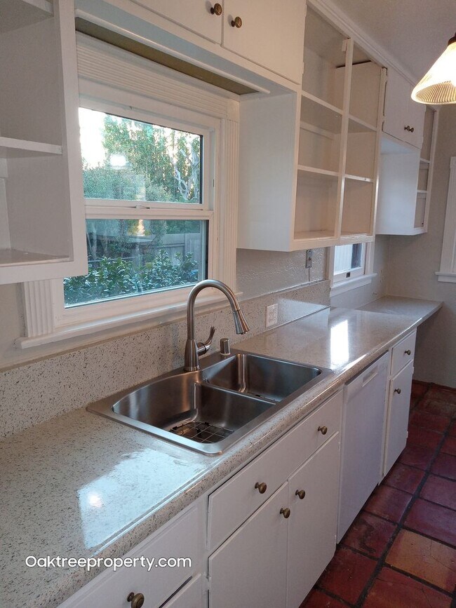 Building Photo - Coming Soon Charming 2-bedroom, 1-bathroom house with 2 car garage and spacious yard