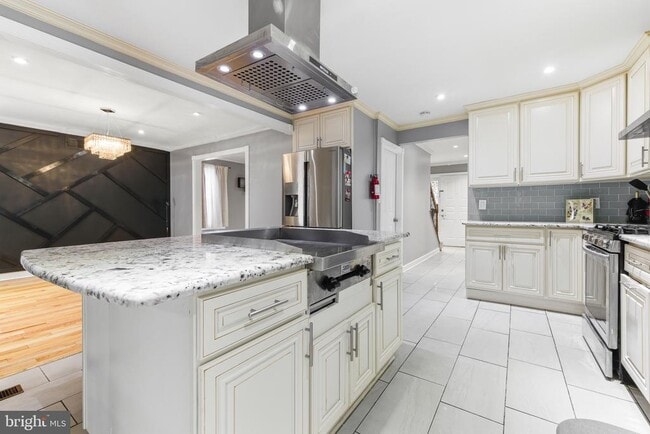 Building Photo - 203 Jonathan Ln