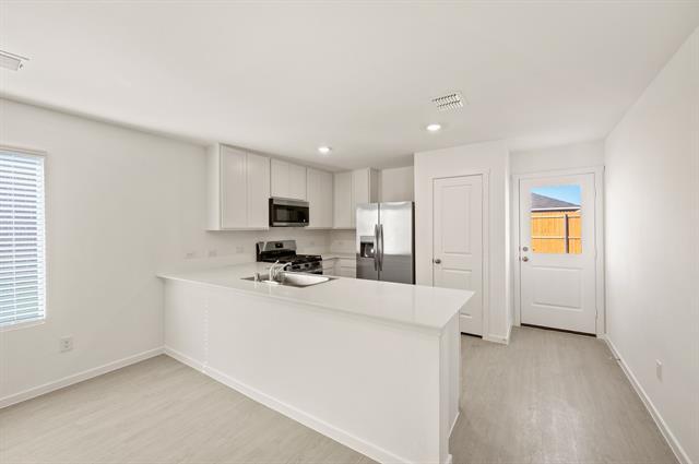 Building Photo - 1340 Blazin Bronco Trl