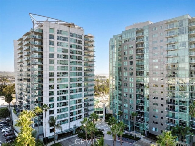 Building Photo - 13600 Marina Pointe Dr