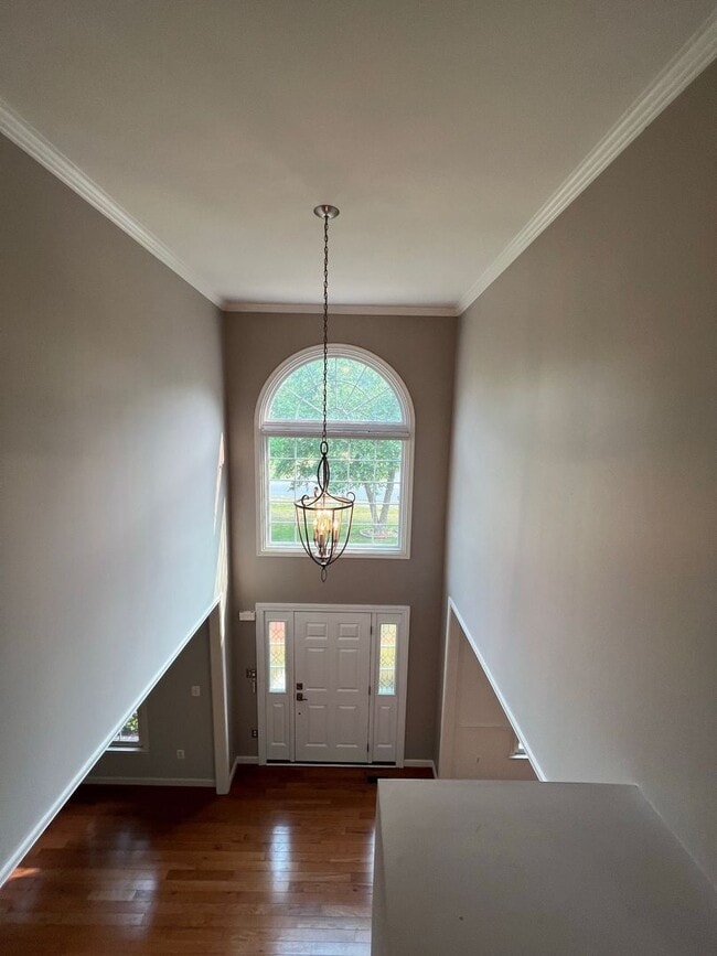 Building Photo - STAFFORD HOME - LARGE 5 BEDROOMS!