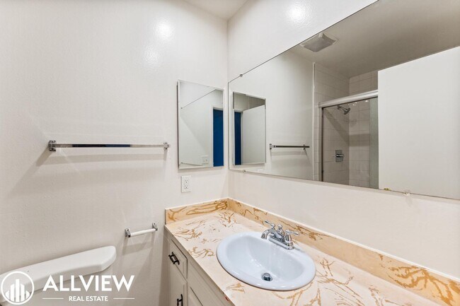 Building Photo - 7572 Amazon Dr