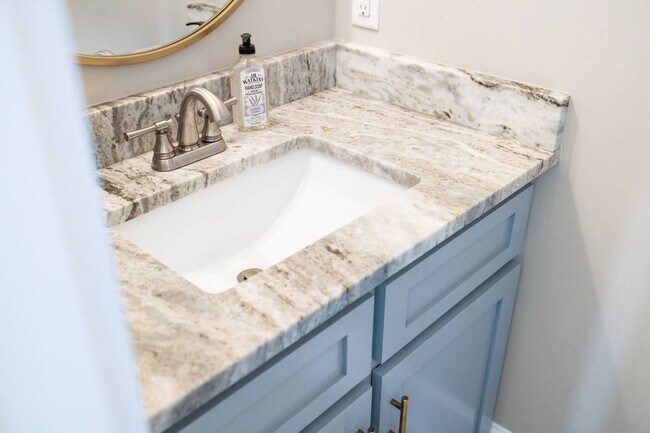 Building Photo - 43 Mcilwee Ln