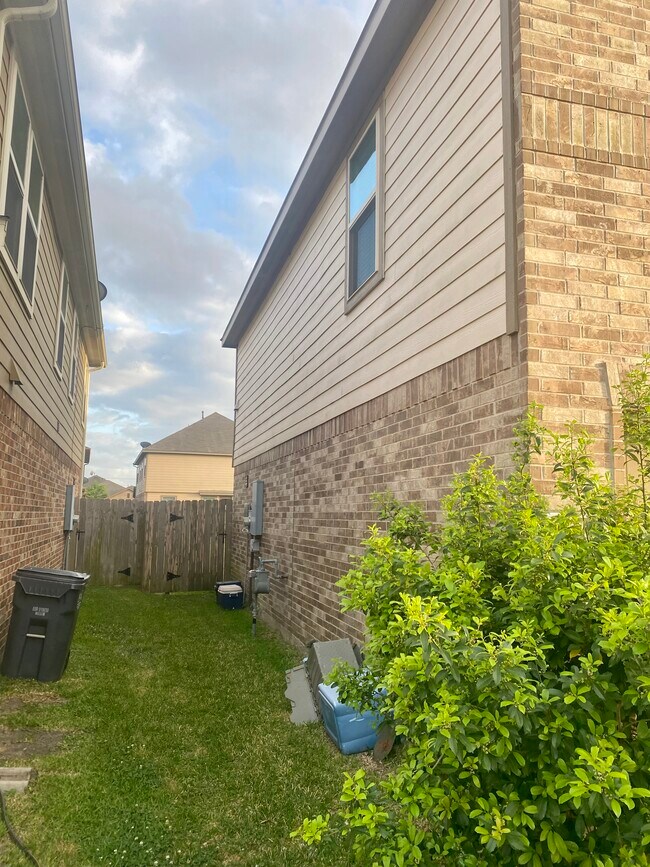 Building Photo - 22507 Lavender Knoll Ln