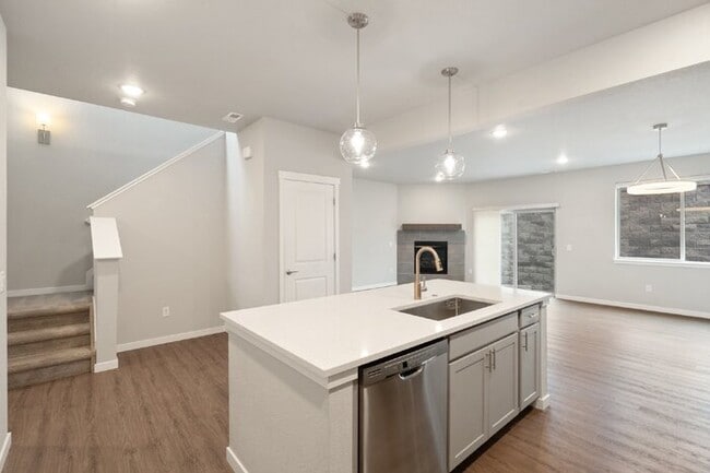 Building Photo - Sophisticated End-Unit Living Close to USAFA & Peterson — January Rent Free