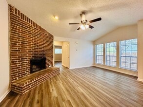 Building Photo - 9317 Kempler Dr