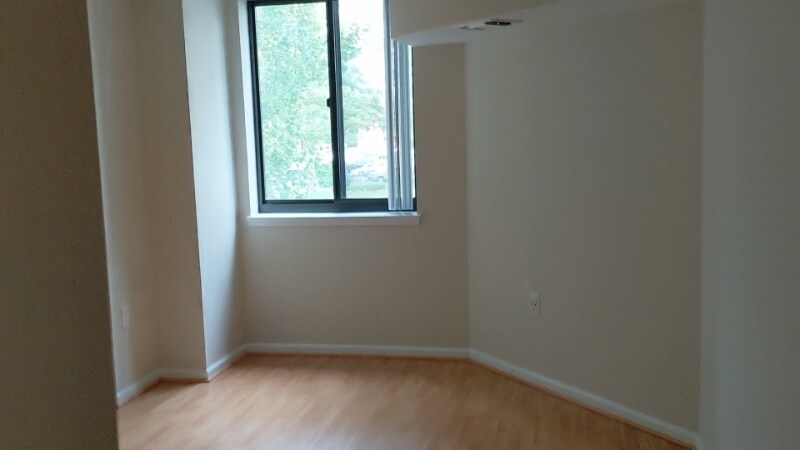 Building Photo - 1001 N Randolph St