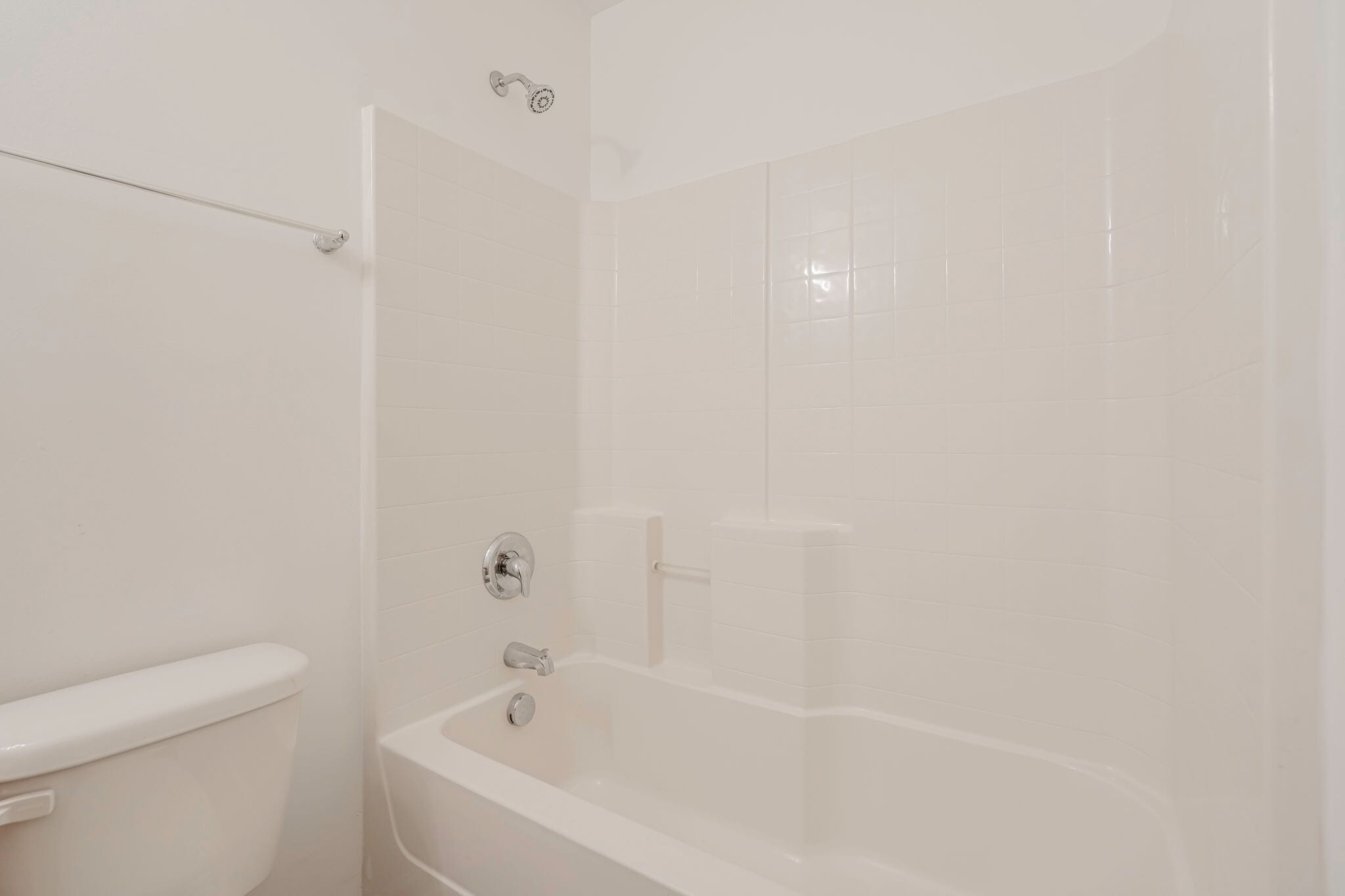 Building Photo - 2016 Culloden Dr