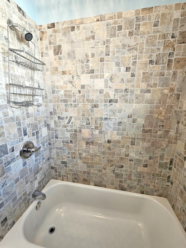 Building Photo - 23 McAdoo Ave