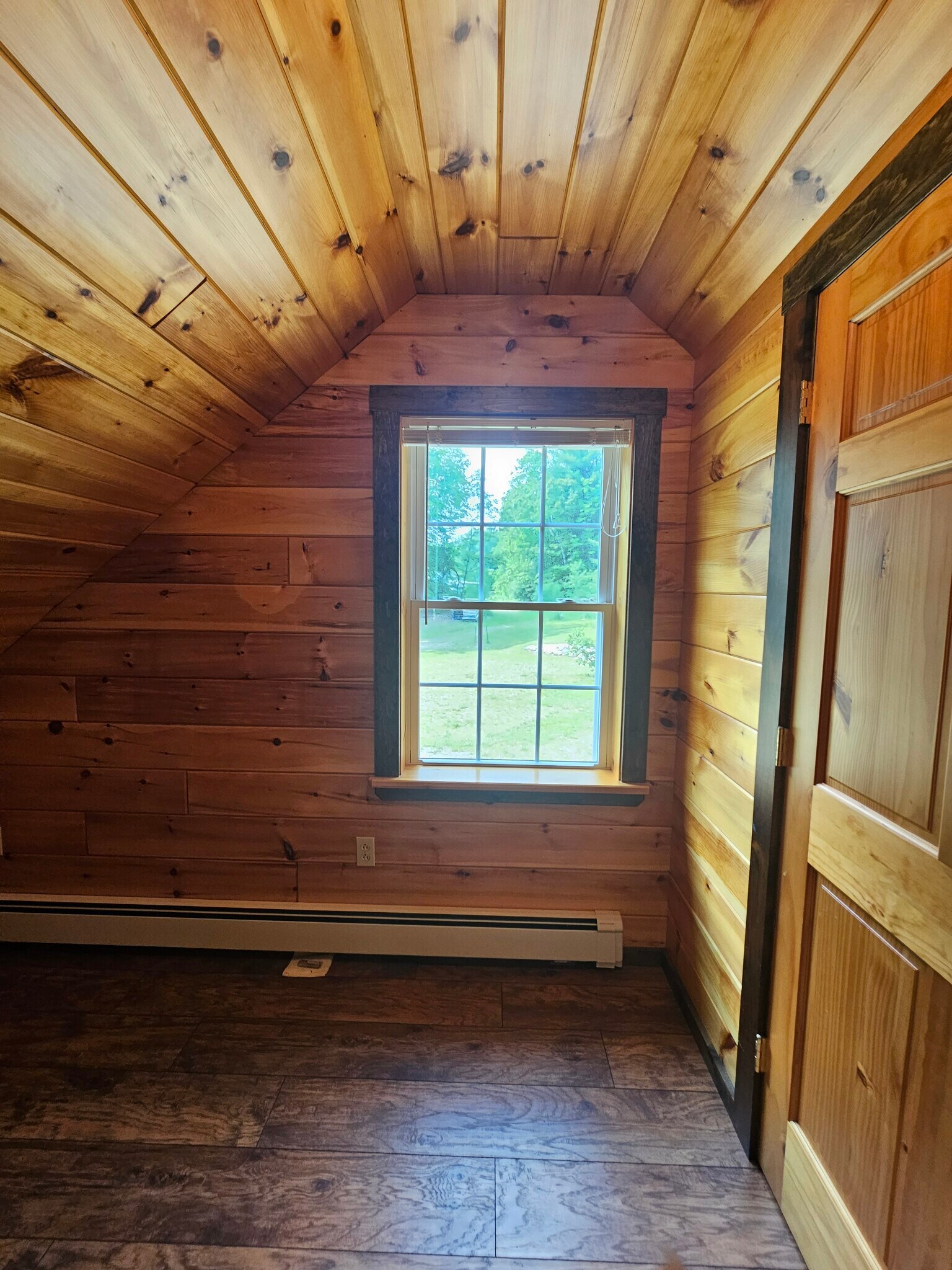 Office or small extra bedroom upstairs - 2058 E Clarendon Rd