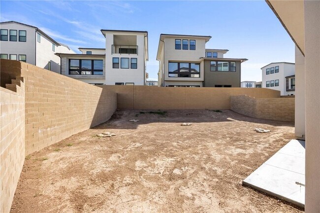 Building Photo - 164 Apron