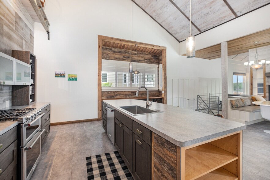 Building Photo - 4006 Apple Valley Dr