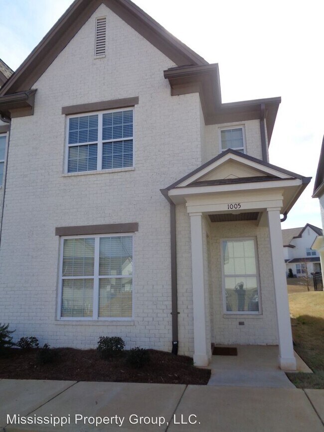 Building Photo - 104 Farm View Dr
