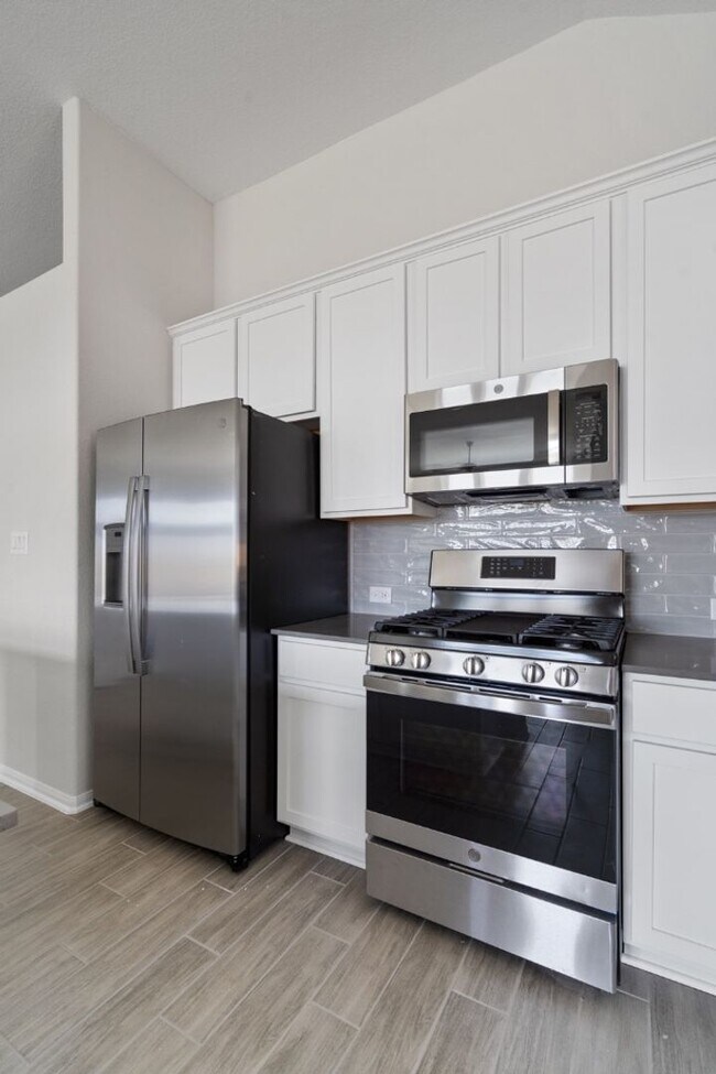 Building Photo - 829 Blue Oak Blvd