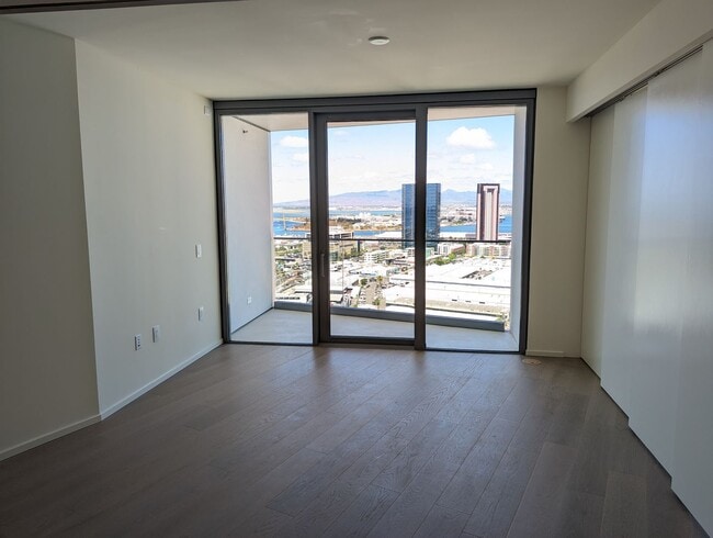 Building Photo - 1000 Auahi St