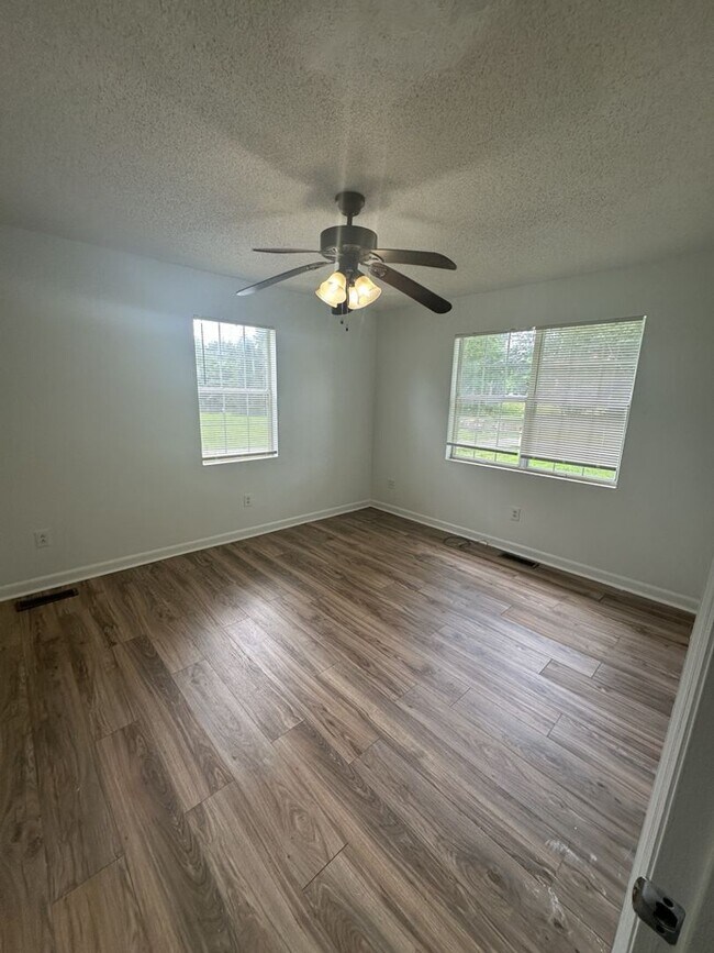 Building Photo - 6250 GA-136