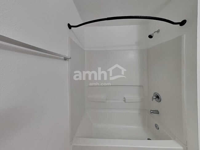 Building Photo - 10920 Pond Pine Dr