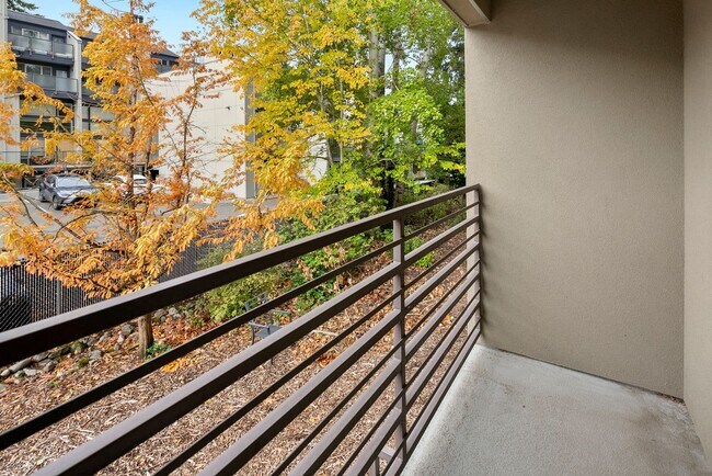 Building Photo - 1Bd/1Ba Seattle Condo