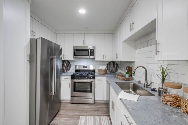 Interior Photo - Eugene Eddy