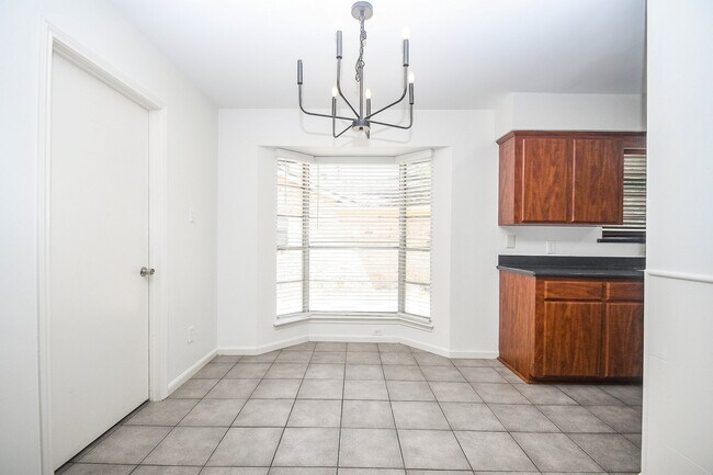 Building Photo - 21327 Park Tree Ln