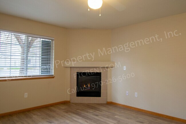 Building Photo - Amazing 2 Bedroom on City Park!
