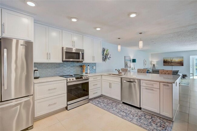 Building Photo - 4518 Garnet Dr