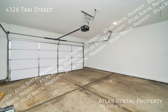 Building Photo - 4326 Tari St