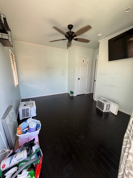 2nd bedroom - 1114 W 57th St