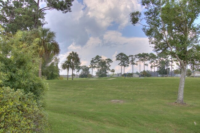 Building Photo - 682 Riverwalk Dr
