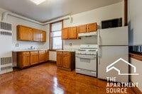 Building Photo - 2014 N Kedzie Ave