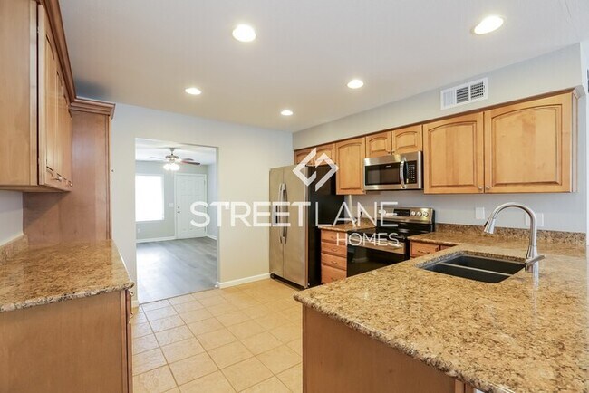 Building Photo - REDUCED!