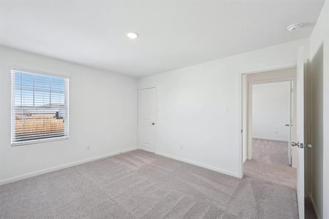 Building Photo - 2108 Prairie Ln