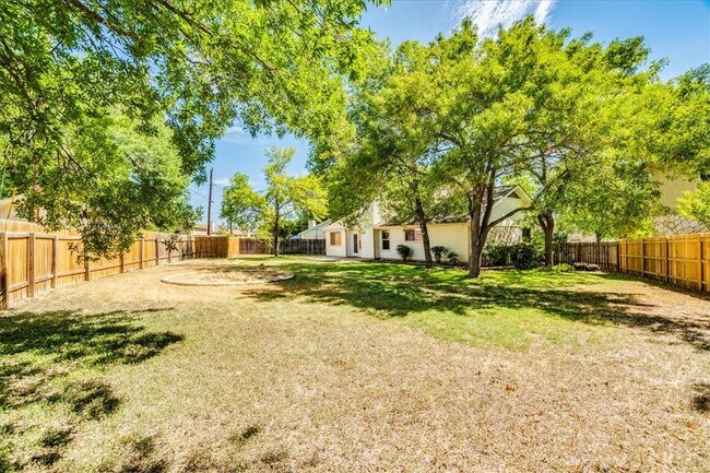 Building Photo - 507 Gregory Cove