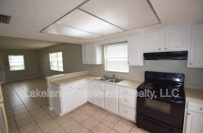 Building Photo - 6032 Norton Rd