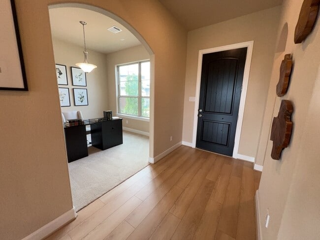 Building Photo - 5602 Caracara St