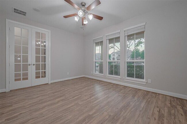 Building Photo - 707 Fresh Sage Crossing