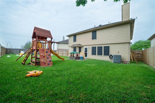 Building Photo - 5121 Alderney Ct