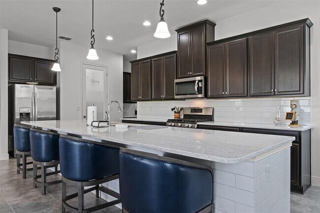 Building Photo - 5013 E Fountainwood Dr
