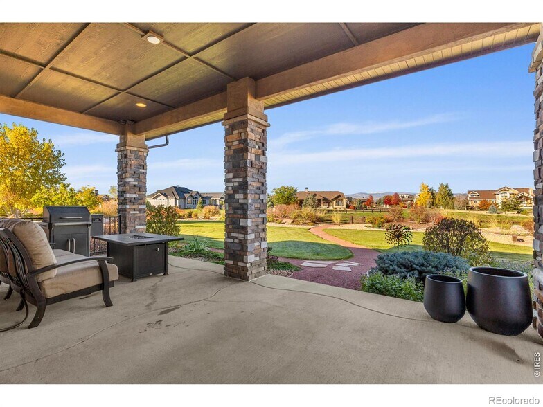 Building Photo - 6862 Wildshore Dr