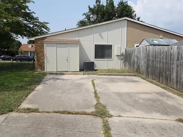 Building Photo - 4529 Carr St