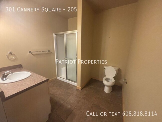 Building Photo - 301 Cannery Square