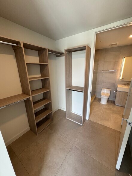 Building Photo - 171 NW 27th St