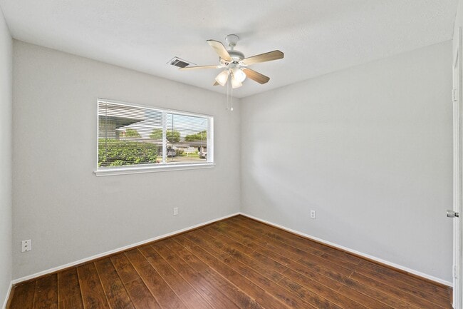 Building Photo - 3308 Kathryn Cir