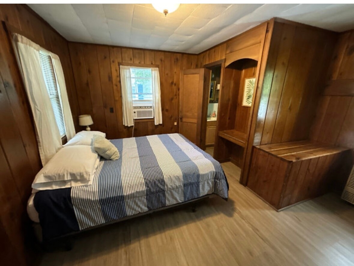 Bedroom 2 - 853 E Front St