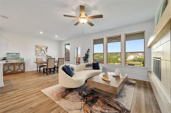 Building Photo - 6605 Apache Plum Ln